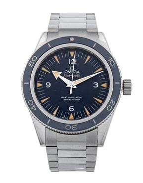 Browse our selection of automatic watches from prestigious brands such as Blancpain, Bell & Ross, Breitling and Rolex.